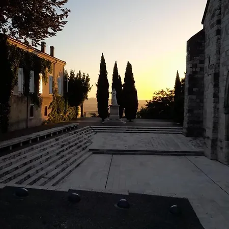 Alojamento de Acomodação e Pequeno-almoço Sur Le Chemin *